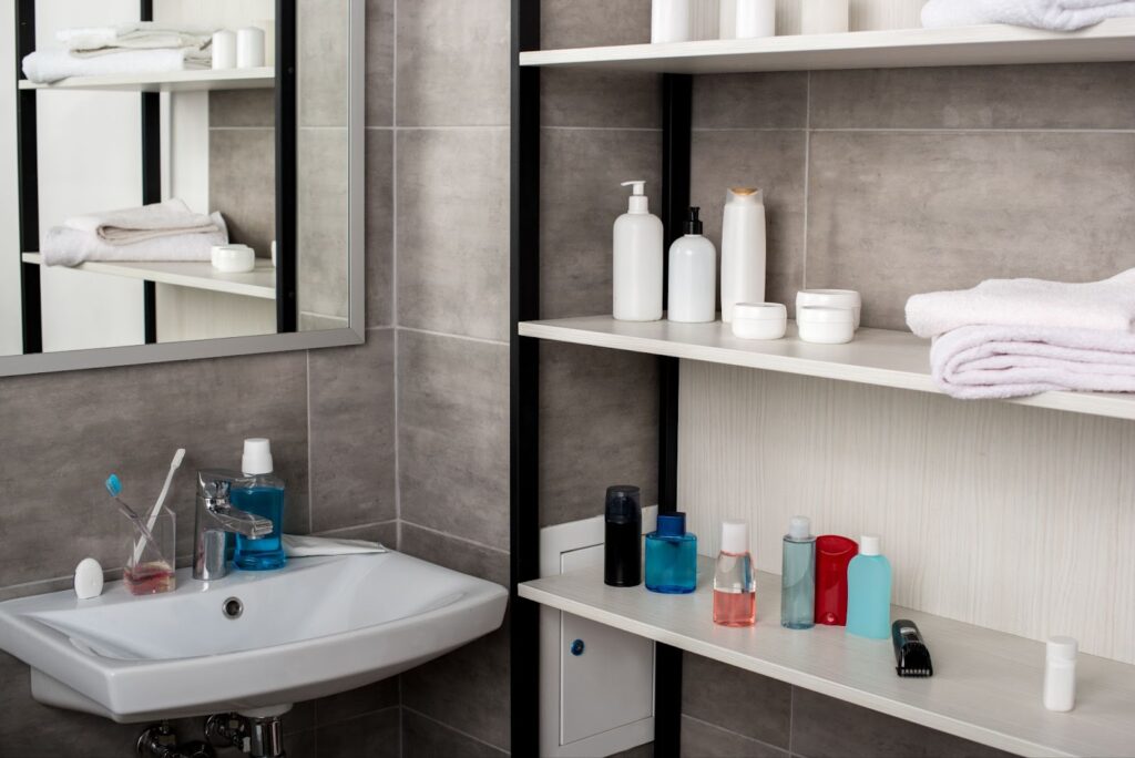 Innovative Storage Solutions for Your Shower and Tub Areas
